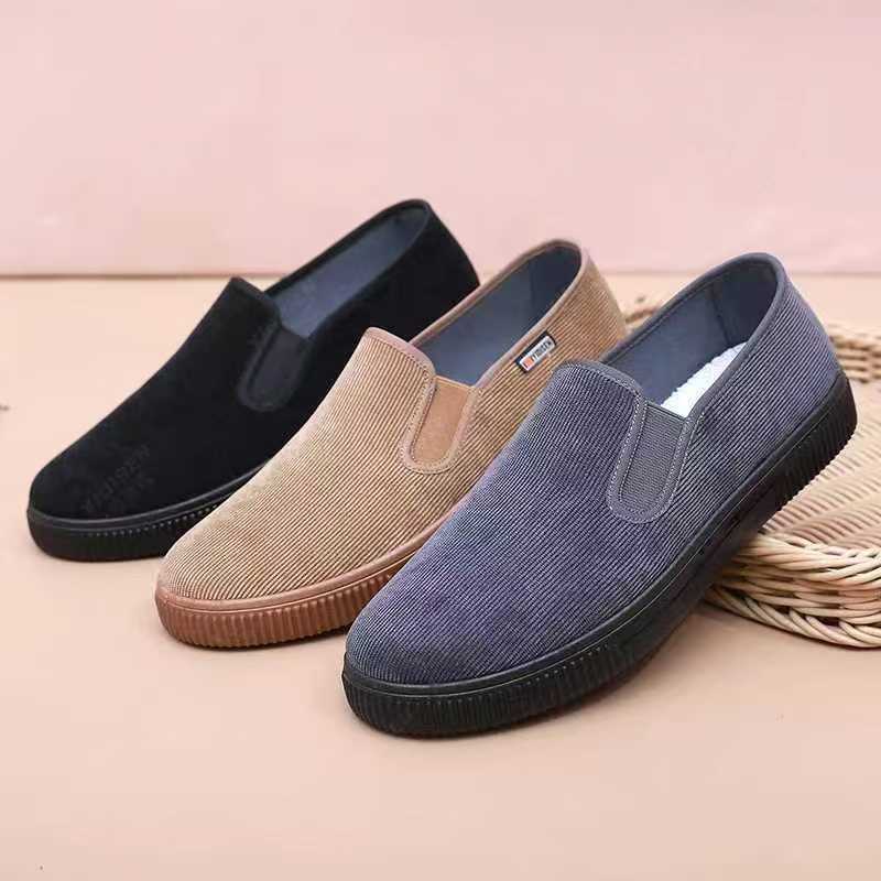 ๐ Menโs Slip-On Breathable Soft Sole Shoes โ Comfort & Style in Every Step! ๐๐จ