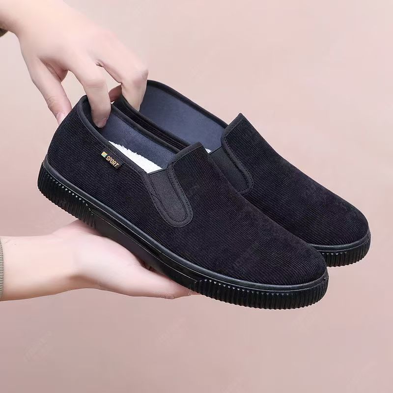 ๐ Menโs Slip-On Breathable Soft Sole Shoes โ Comfort & Style in Every Step! ๐๐จ