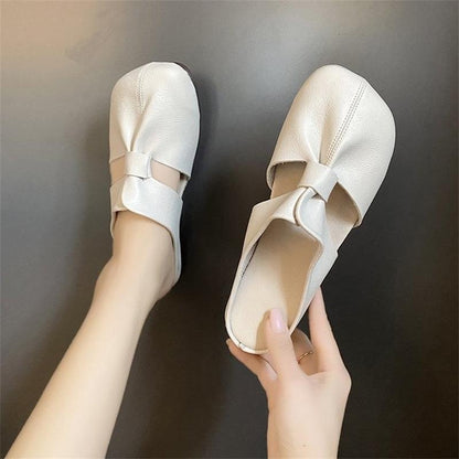 Cut-Out Design Flat Mules